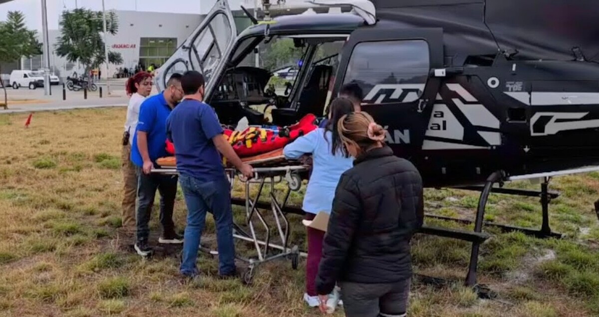 Bebé de 2 meses herida por balazo en su hogar en Encarnación de Díaz: trasladada urgentemente en helicóptero